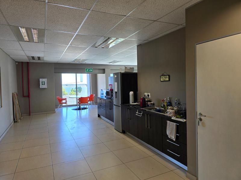 To Let commercial Property for Rent in Montague Gardens Western Cape